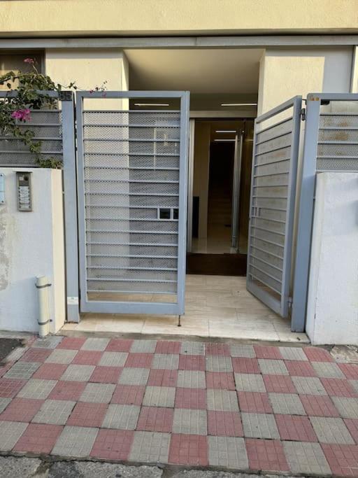 Modern Apartment Giovanni Square Iun Q6922 Cagliari Exterior foto